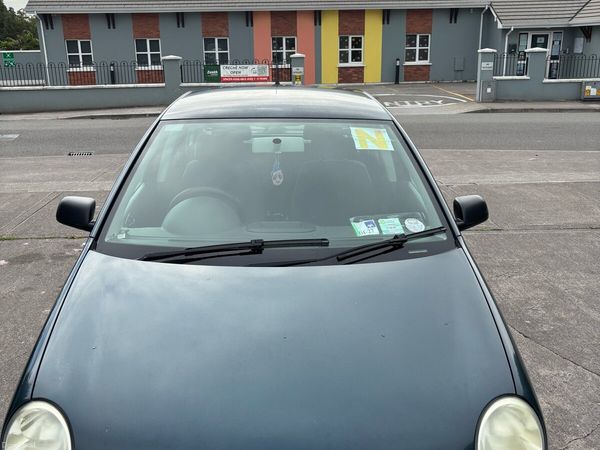 Volkswagen Polo Hatchback, Petrol, 2004, Green