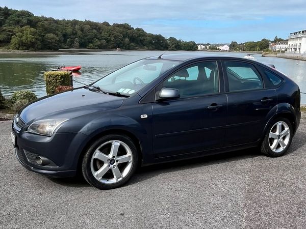 Ford Focus Hatchback, Petrol, 2007, Grey