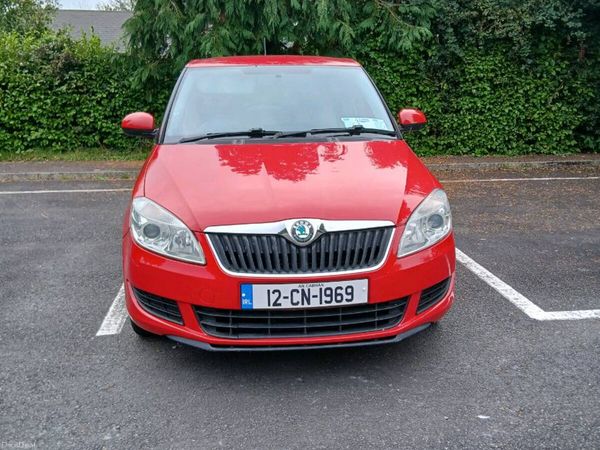 Skoda Fabia Hatchback, Petrol, 2012, Red