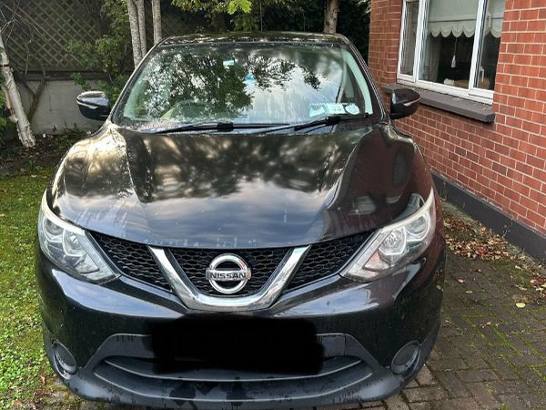 Nissan Qashqai Hatchback, Diesel, 2014, Black