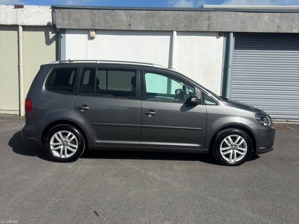 Volkswagen Touran MPV, Diesel, 2015, Grey