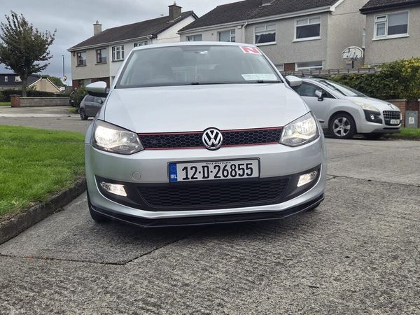 Volkswagen Polo Hatchback, Petrol, 2012, Silver
