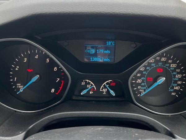 Ford Focus Hatchback, Petrol, 2013, White
