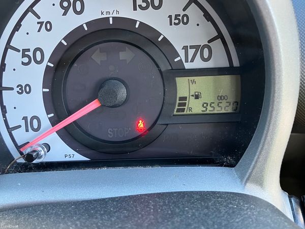 Toyota Aygo Hatchback, Petrol, 2010, Silver