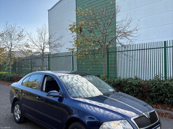 Skoda Octavia Hatchback, Petrol, 2007, Blue