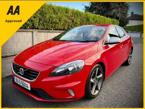 Volvo V40 Hatchback, Petrol, 2016, Red