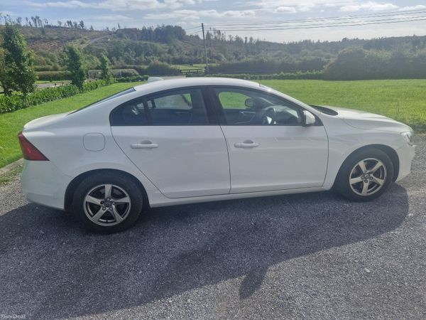 Volvo S60 Saloon, Diesel, 2018, White