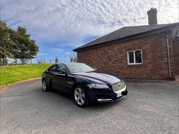 Jaguar XF Saloon, Diesel, 2017, Blue