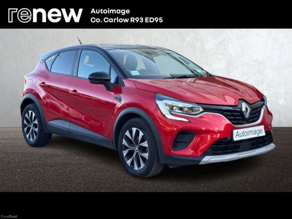 Renault Captur Hatchback, Petrol, 2023, Red