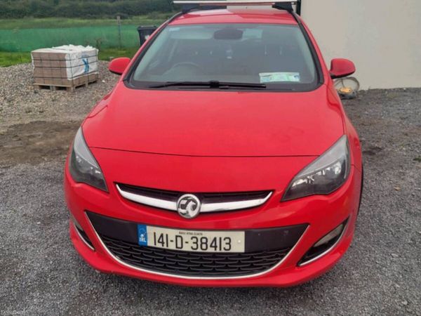 Vauxhall Astra Estate, Diesel, 2014, Red