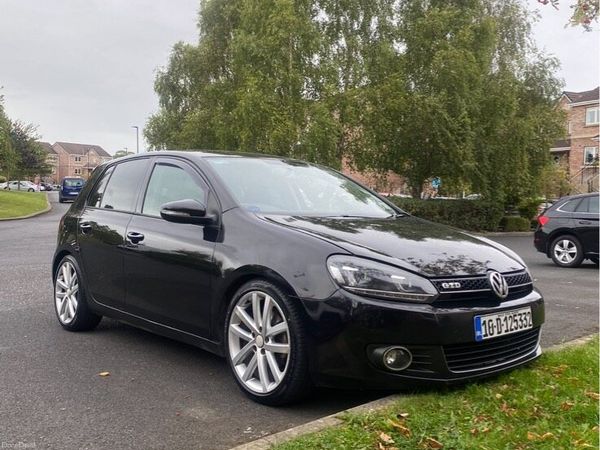 Volkswagen Golf Hatchback, Diesel, 2010, Black