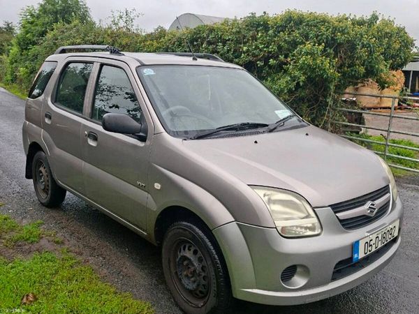 Suzuki Ignis Hatchback, Petrol, 2005, Silver