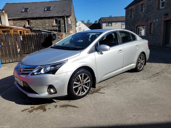 Toyota Avensis Saloon, Diesel, 2012, Silver