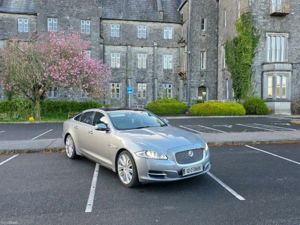 Jaguar XJ Saloon, Diesel, 2012, Grey