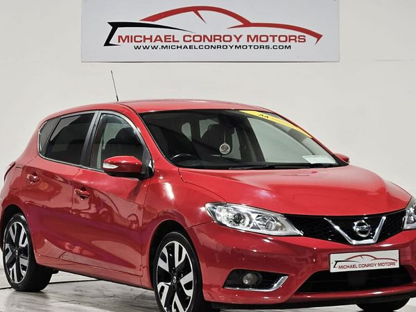Nissan Pulsar Hatchback, Diesel, 2016, Red