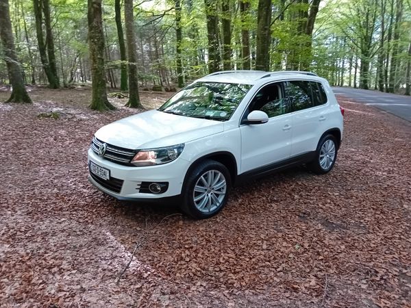 Volkswagen Tiguan SUV, Diesel, 2013, White