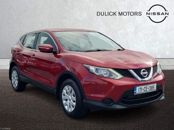 Nissan Qashqai SUV, Petrol, 2017, Red