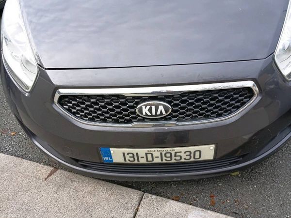 Kia Venga MPV, Petrol, 2013, Silver