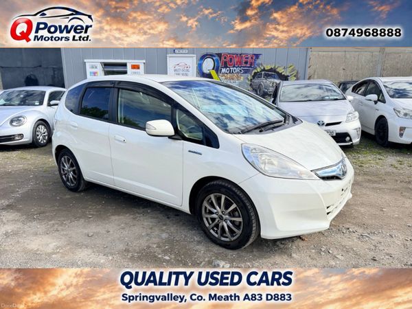 Honda Fit Hatchback, Petrol Hybrid, 2013, White