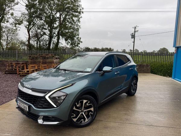 Kia Sportage SUV, Diesel Hybrid, 2022, Grey