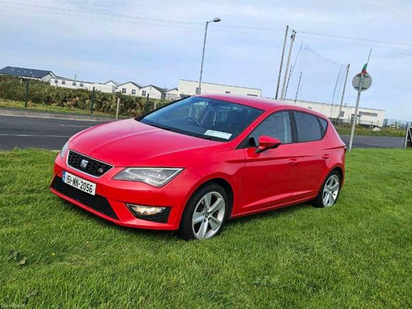 SEAT Leon Hatchback, Diesel, 2015, Red