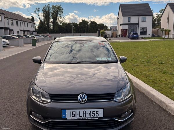 Volkswagen Polo Hatchback, Petrol, 2015, Grey