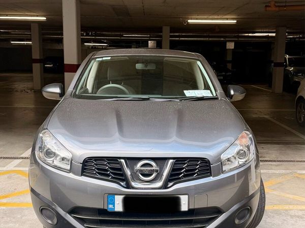 Nissan Qashqai Hatchback, Petrol, 2011, Grey