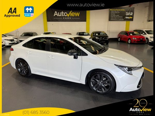 Toyota Corolla Hatchback, Petrol Hybrid, 2021, White
