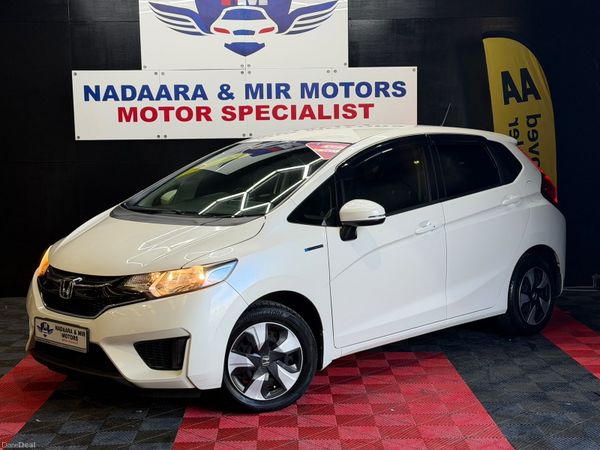 Honda Fit Hatchback, Petrol Hybrid, 2016, Silver