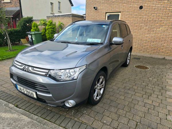 Mitsubishi Outlander SUV, Diesel, 2014, Grey