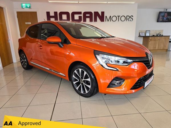 Renault Clio Hatchback, Petrol, 2021, Orange