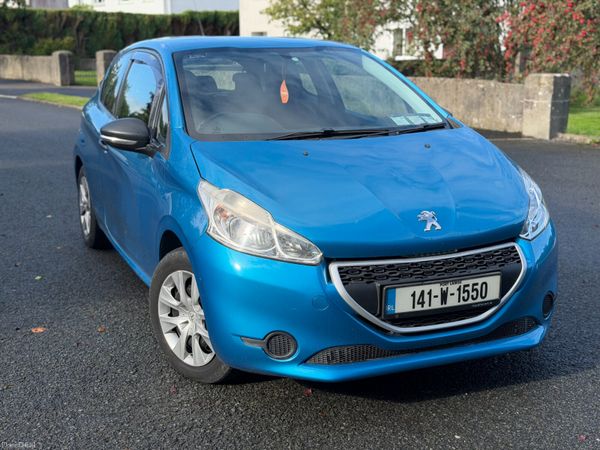 Peugeot 208 Hatchback, Petrol, 2014, Blue