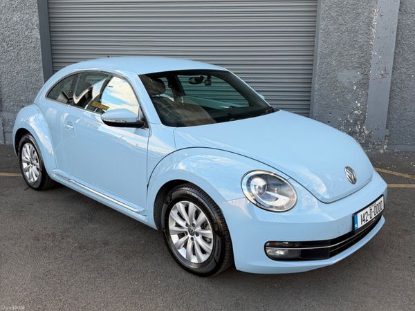 Volkswagen Beetle Hatchback, Petrol, 2014, Blue