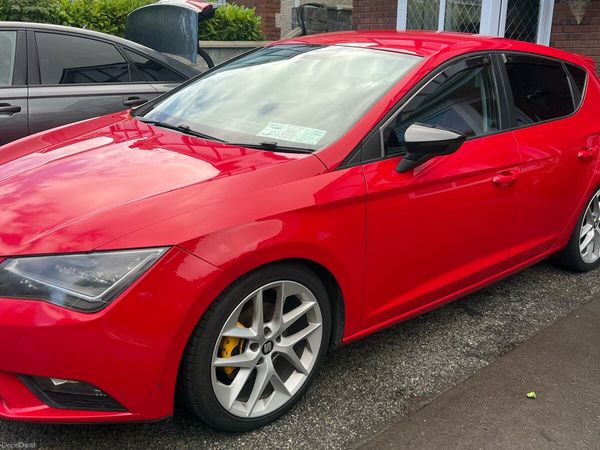 SEAT Leon Estate, Diesel, 2014, Red