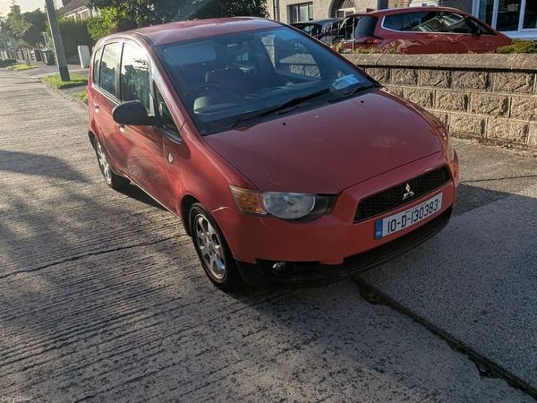 Mitsubishi Colt Hatchback, Petrol, 2010, Red