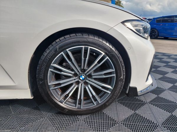 BMW 3-Series Estate, Diesel, 2019, White