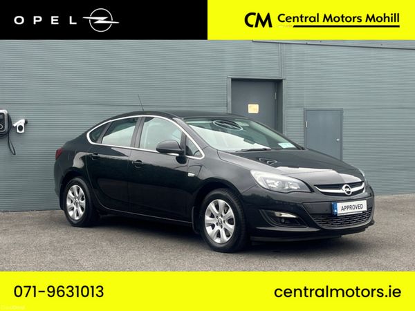 Opel Astra Saloon, Diesel, 2017, Black