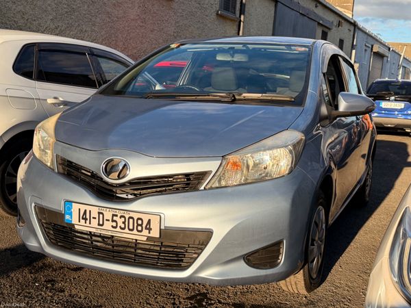 Toyota Vitz Hatchback, Petrol, 2014, Blue
