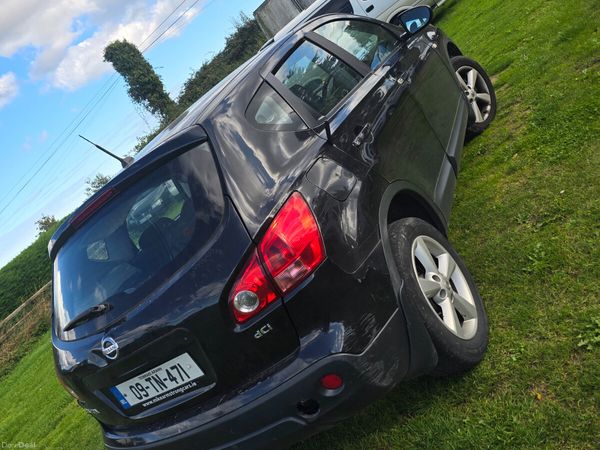 Nissan Qashqai Hatchback, Diesel, 2009, Black