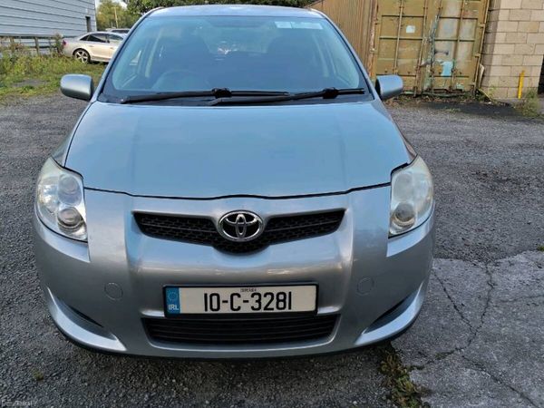 Toyota Auris Hatchback, Diesel, 2010, Grey