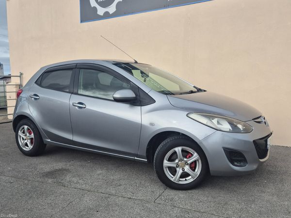 Mazda Demio MPV, Petrol, 2013, Silver