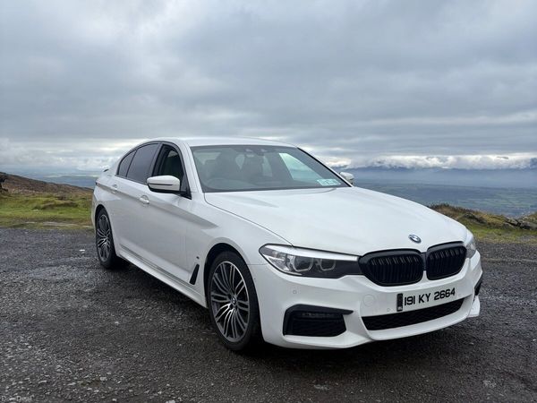 BMW 5-Series Saloon, Petrol Plug-in Hybrid, 2019, White