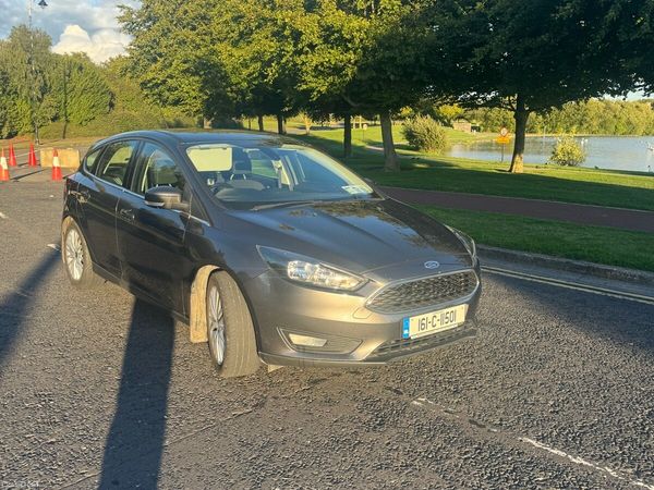 Ford Focus Hatchback, Petrol, 2016, Grey