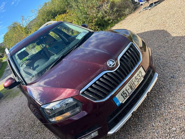 Skoda Yeti SUV, Diesel, 2015, Red
