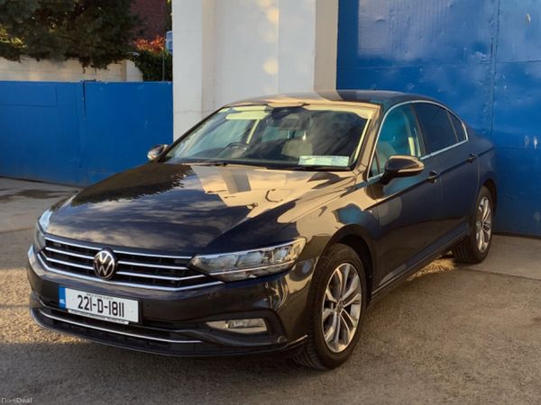 Volkswagen Passat Saloon, Diesel, 2022, Grey