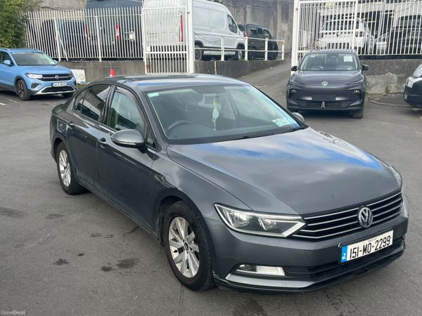 Volkswagen Passat Saloon, Diesel, 2015, Grey