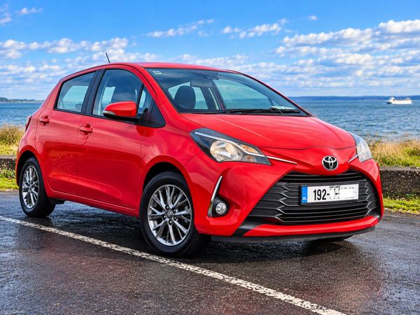 Toyota Yaris MPV, Petrol, 2019, Red