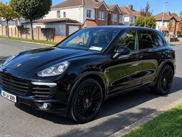Porsche Cayenne SUV, Diesel, 2016, Black