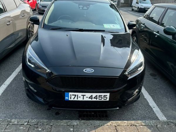 Ford Focus Hatchback, Diesel, 2017, Black