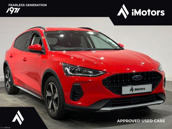 Ford Focus Hatchback, Petrol, 2024, Red